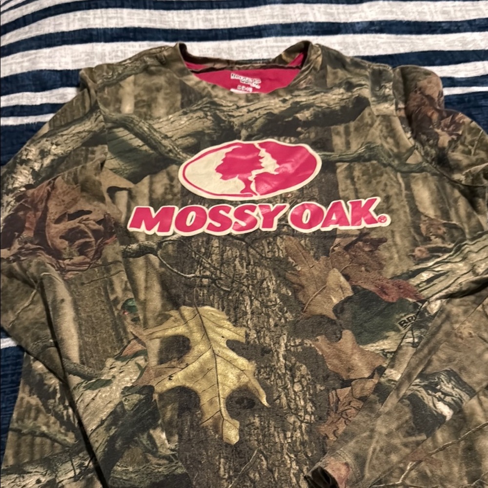 Mossy Oak Green and Brown Long Sleeve Tee